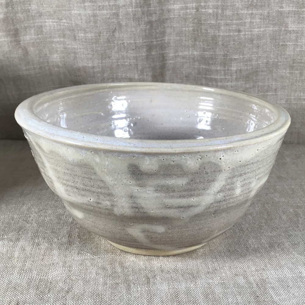 Pottery Bowl Good Vintage Handcrafted Studio Stoneware Cream Tan Drip Glaze 7.5"